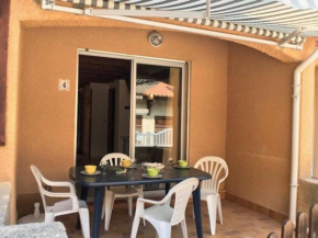 Charmante Villa T3 avec Terrasse, Parking et Proximité Plage - Idéale Familles, 5 Couchages - FR-1-81-472